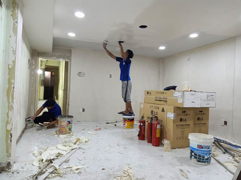 Sửa lại tường, trần nhà khu vực nhà bếp